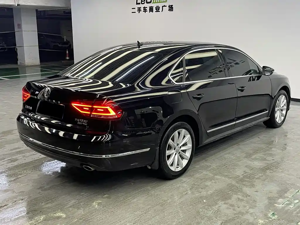 Volkswagen Passat — миниатюра 4