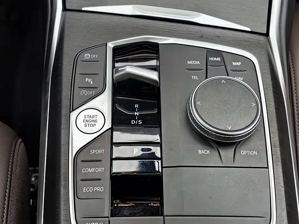 BMW 3 Series — миниатюра 13