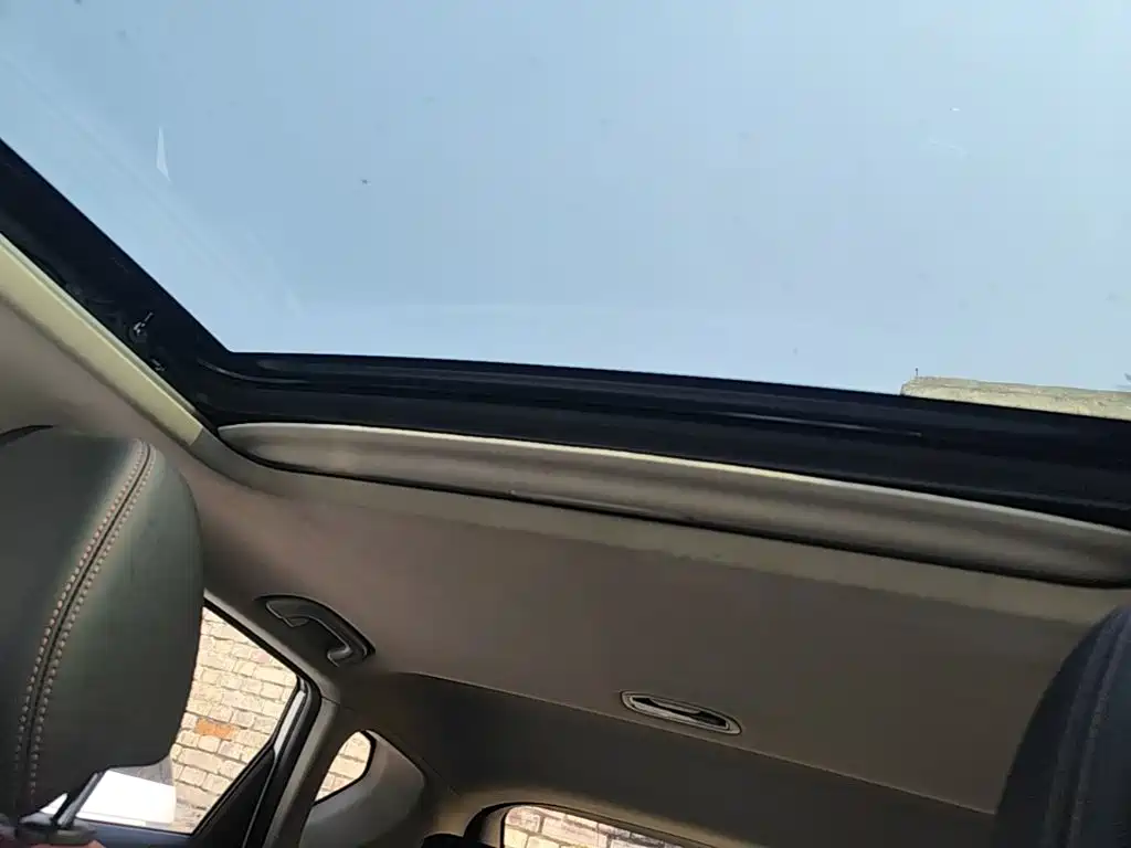Geely Binyue — миниатюра 18