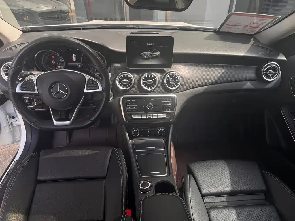 Mercedes-Benz GLA — миниатюра 13