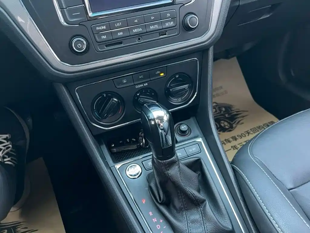 Volkswagen Lavida — миниатюра 5