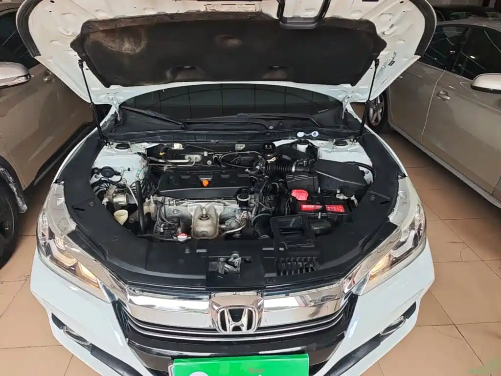 Honda Accord — миниатюра 20