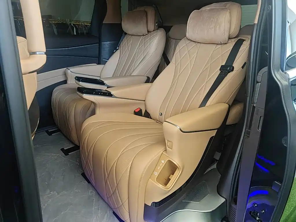 Denza Denza D9 — миниатюра 17