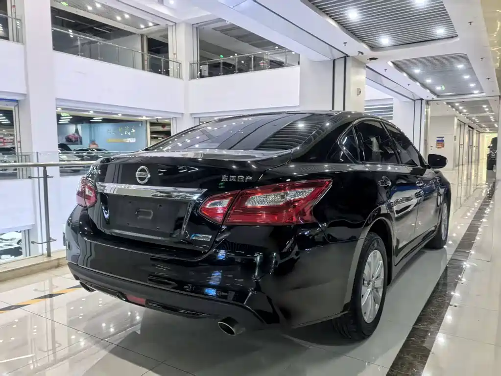 Nissan Teana — миниатюра 4