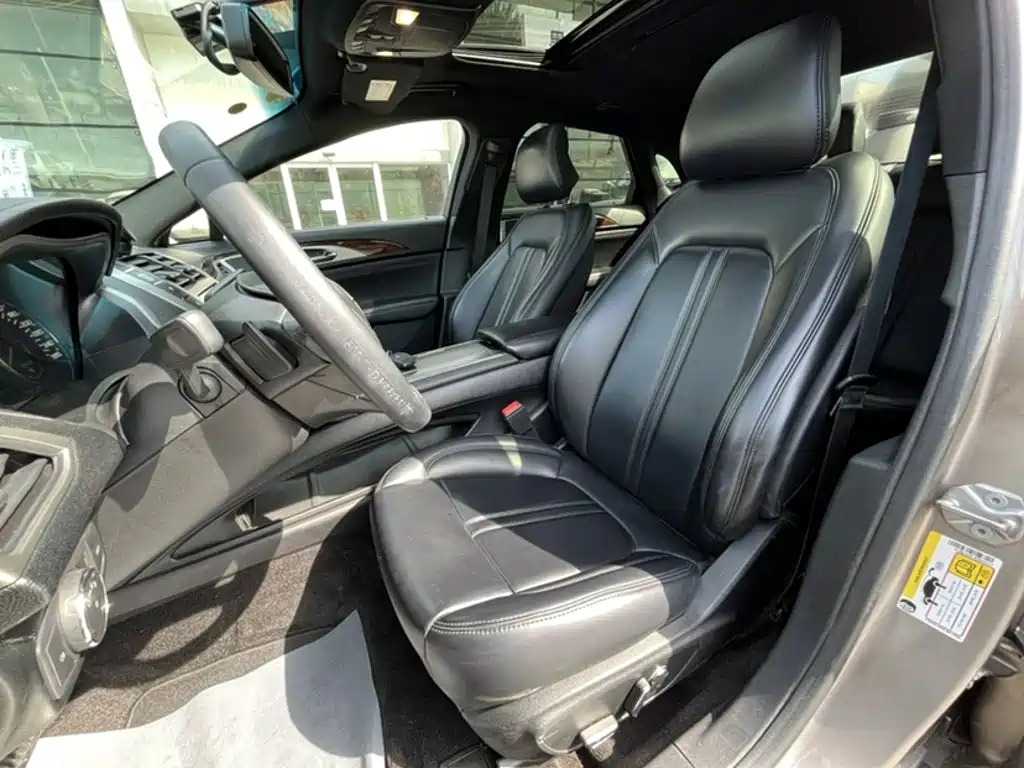 Lincoln MKZ — миниатюра 17