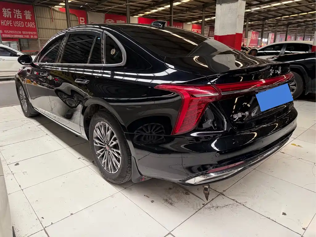 Hongqi Hongqi H5 — миниатюра 15