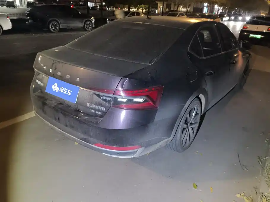 Skoda Superb — миниатюра 3