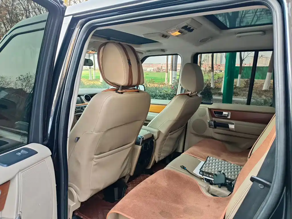 Land Rover Discovery 2011 4.0 V6 HSE