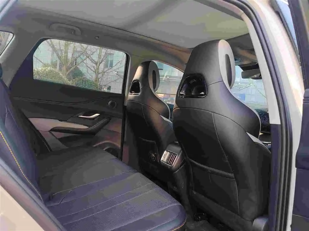 BYD SEA LION 05 DM I