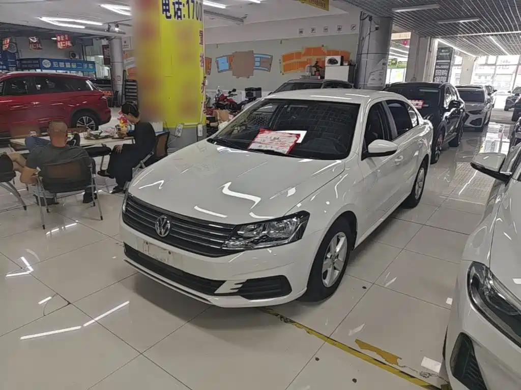Volkswagen Lavida — миниатюра 2