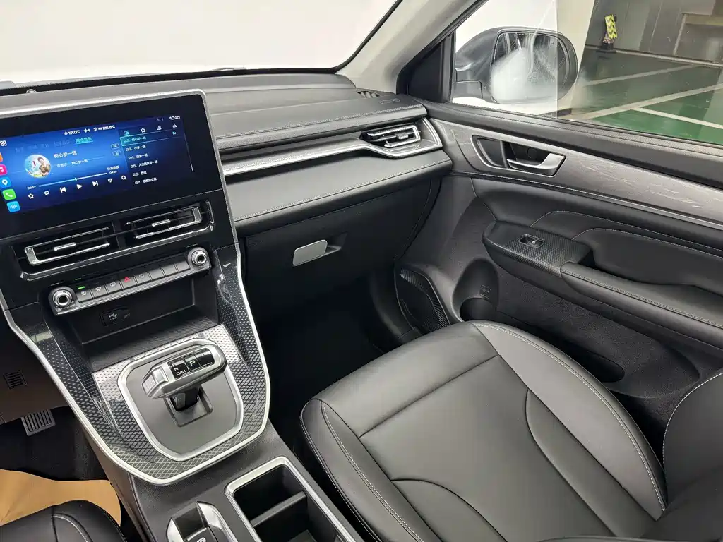 Haval M6 — миниатюра 11