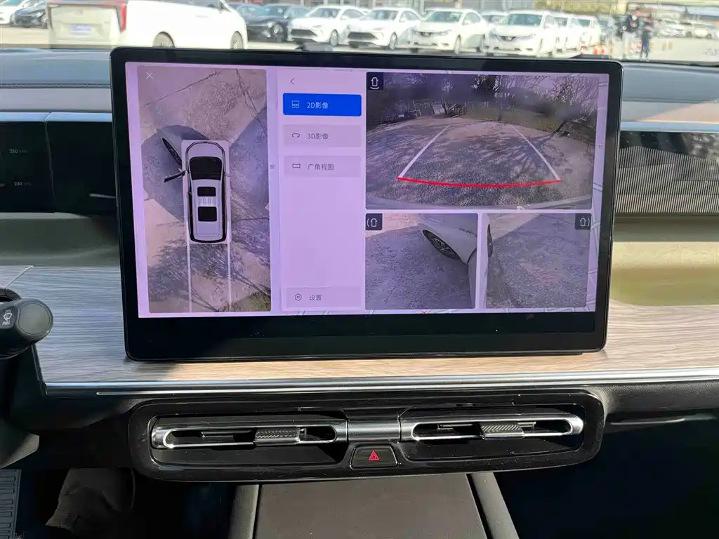 GAC TRUMPCHI E8 NEW ENERGY