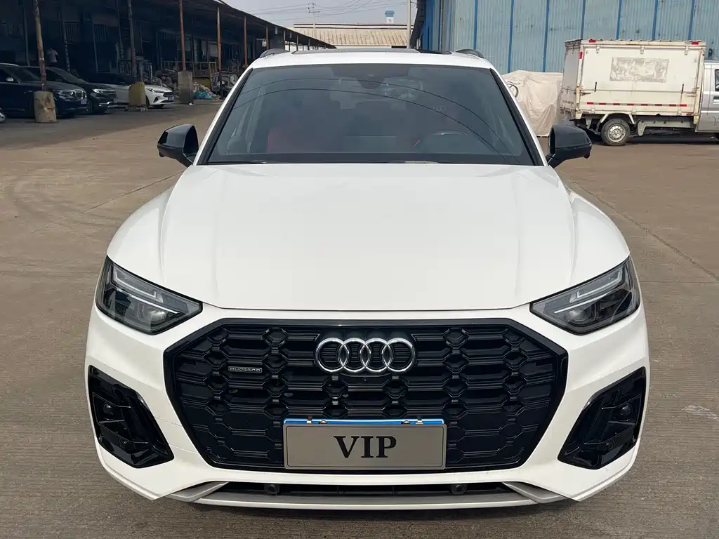 Audi Q5L — миниатюра 2