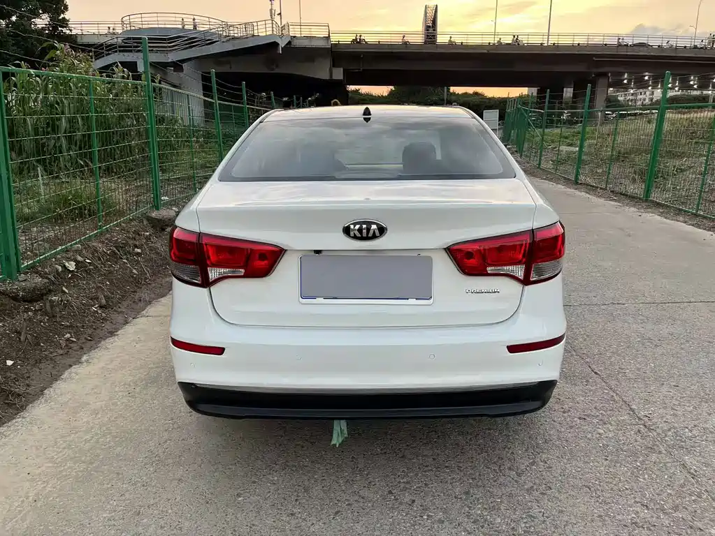 Kia K2 — миниатюра 6
