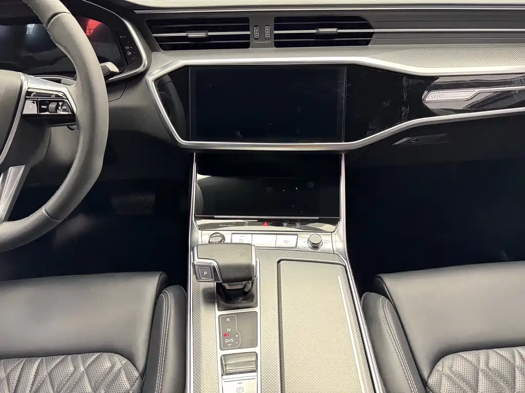 Audi A6L 2025 45 TFSI