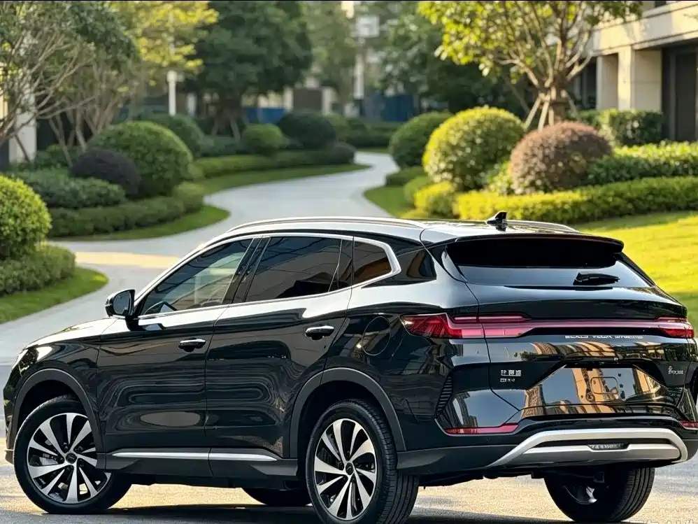 BYD PLUS New Energy — миниатюра 4