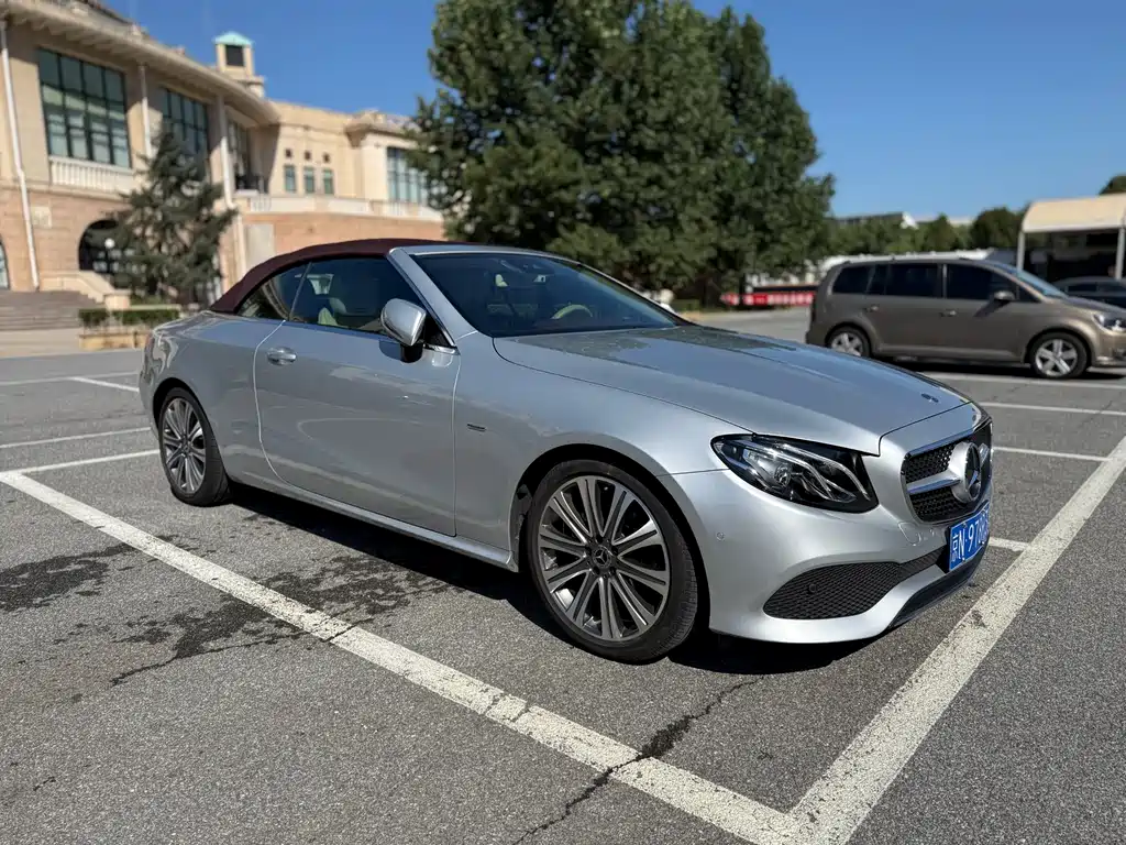 MERCEDES-BENZ E CLASS