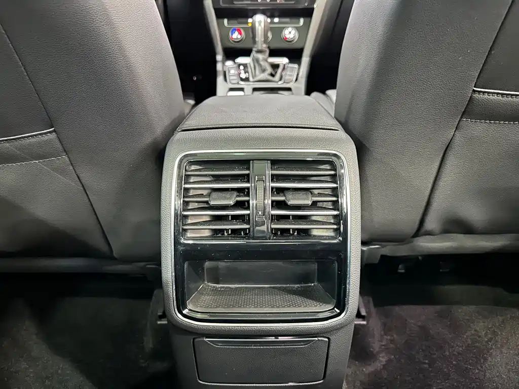Volkswagen Magotan — миниатюра 8