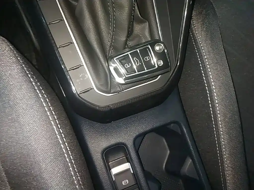 Volkswagen Lavida — миниатюра 9