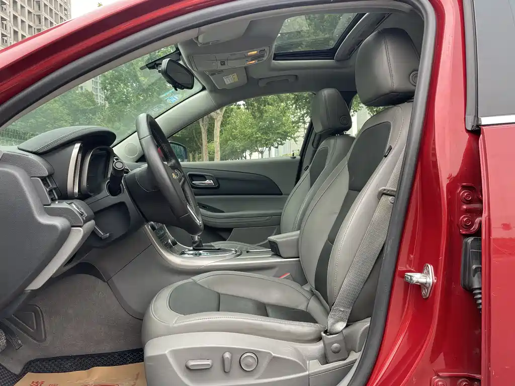 Chevrolet Malibu 2013 2.0L AT Luxury