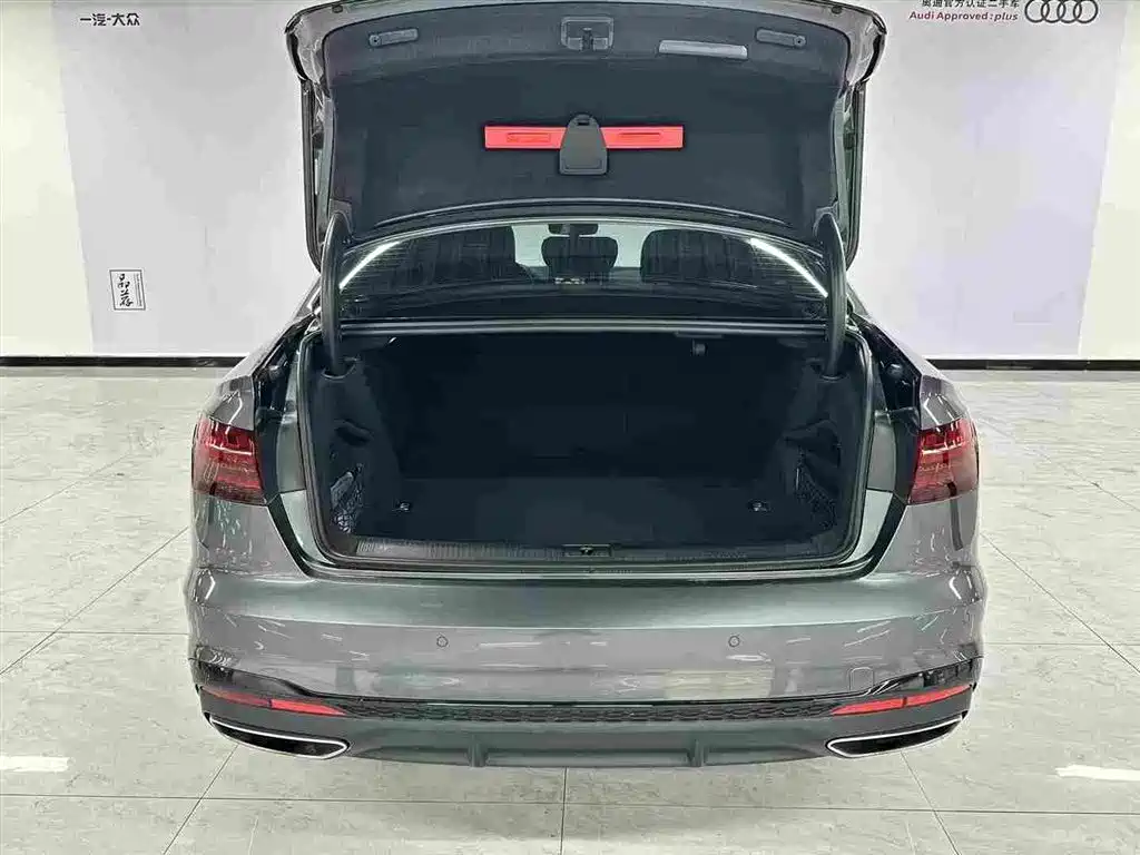 Audi A4L 2022 45 TFSI quattro