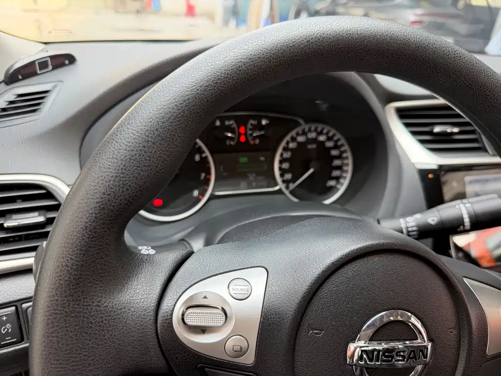 Nissan Sylphy — миниатюра 10