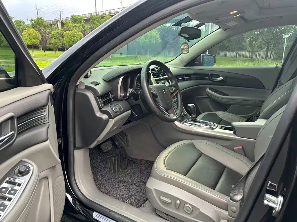 Chevrolet Malibu 2014 2.0L AT Luxury