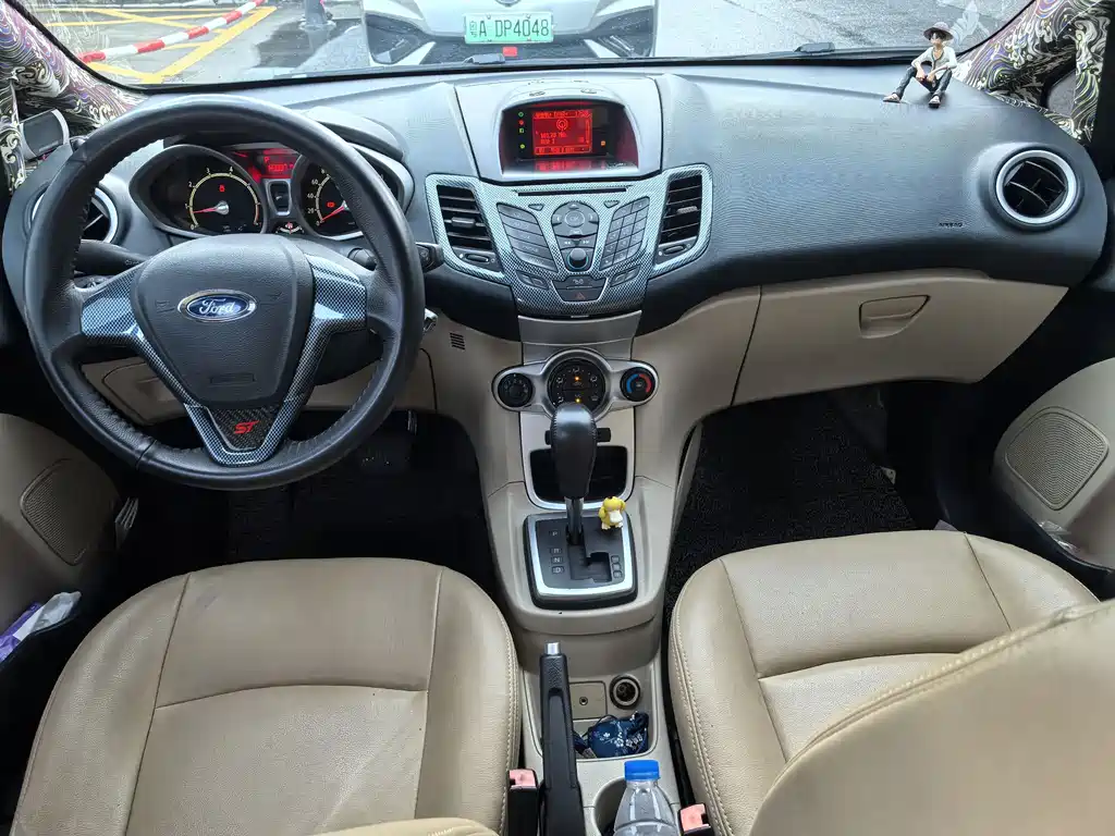 Ford Fiesta — миниатюра 9