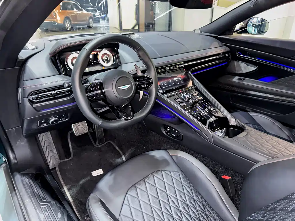 Aston Martin DB12 2025 4.0T V8 Coupe