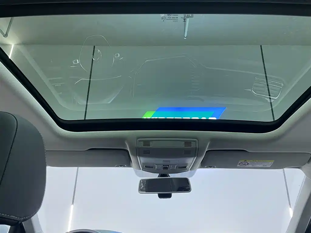 VOLKSWAGEN T ROC EXPLORING SONGS