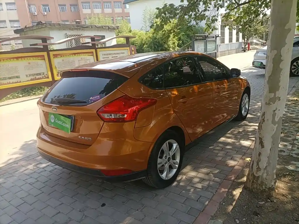 Ford Focus — миниатюра 7