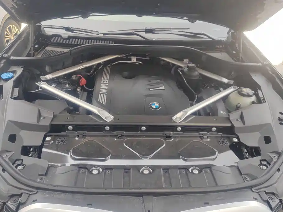 BMW X5 — миниатюра 10