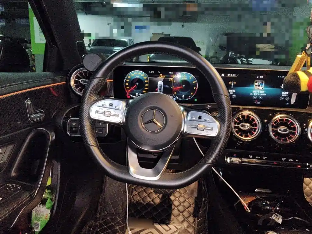Mercedes-Benz A-Class — миниатюра 7