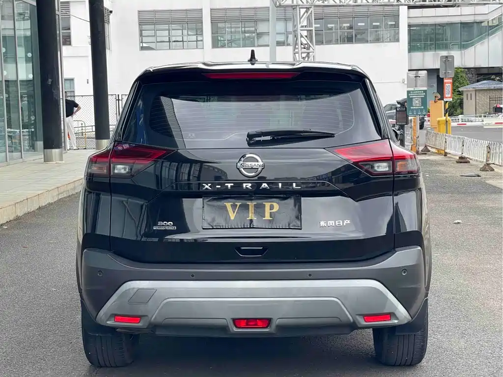 Nissan X-Trail — миниатюра 8