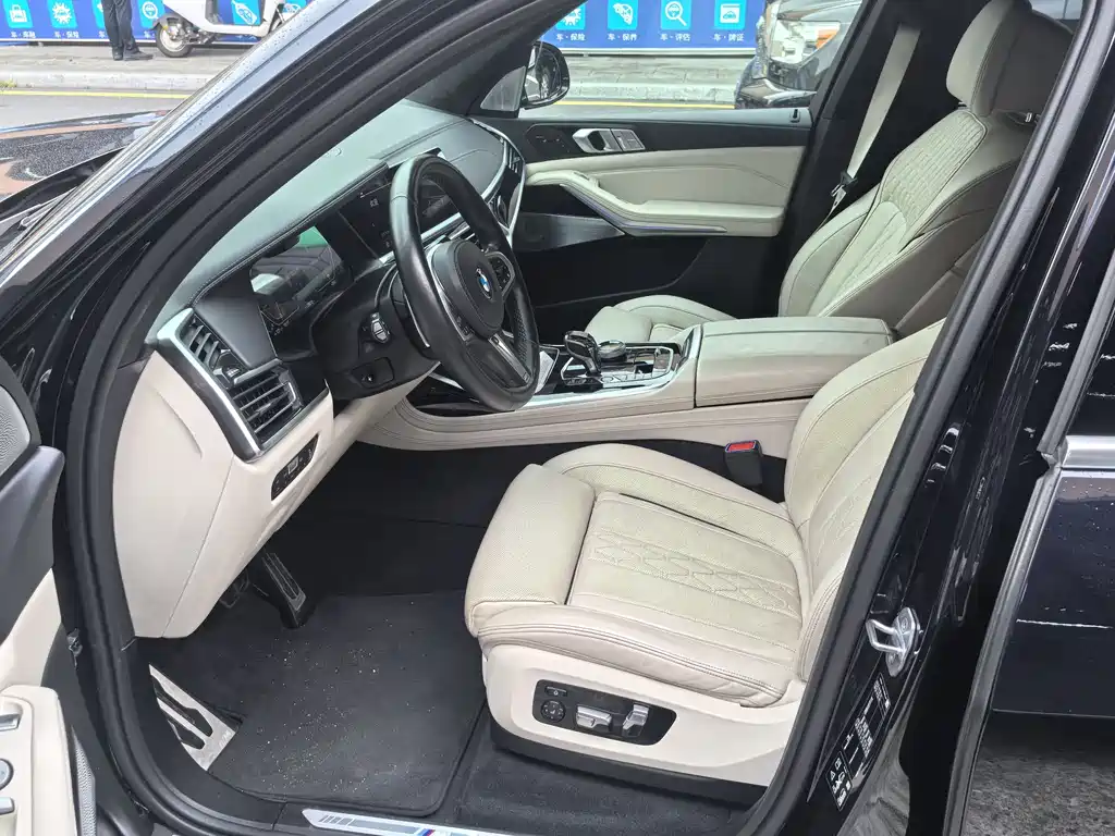 BMW X7 xDrive40i Executive Type M Sport Package, фото 3