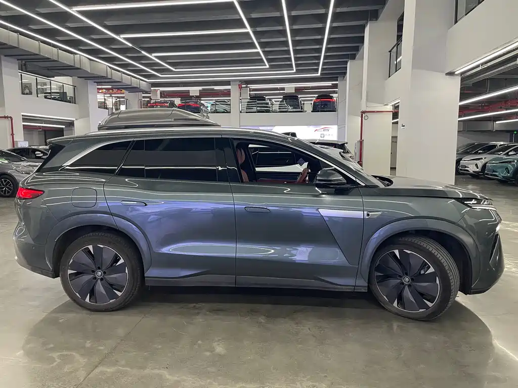 BYD Tang L L 2025 DM 175KM