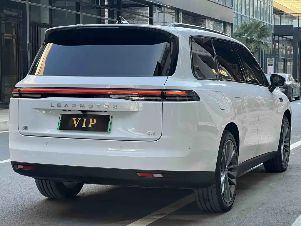 ZERO-RUNNING CAR ZERO RUN C16