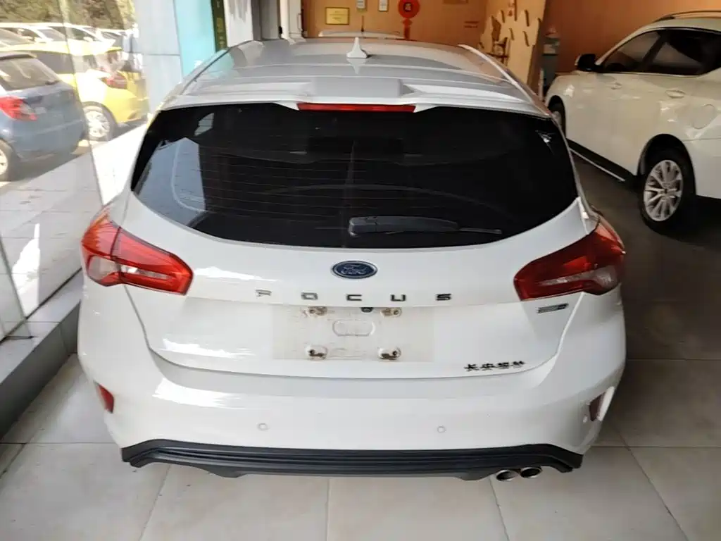 Ford Focus — миниатюра 6