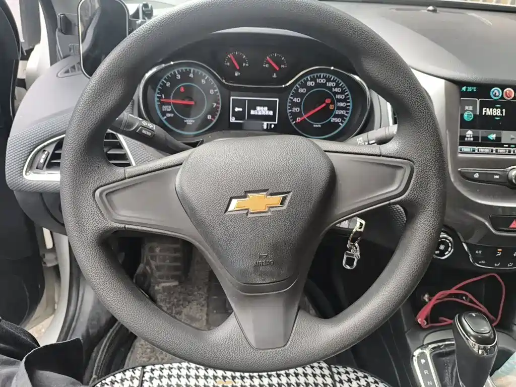 Chevrolet Cruze — миниатюра 13