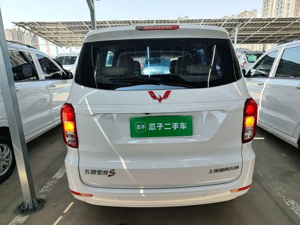Wuling Hongguang — миниатюра 6