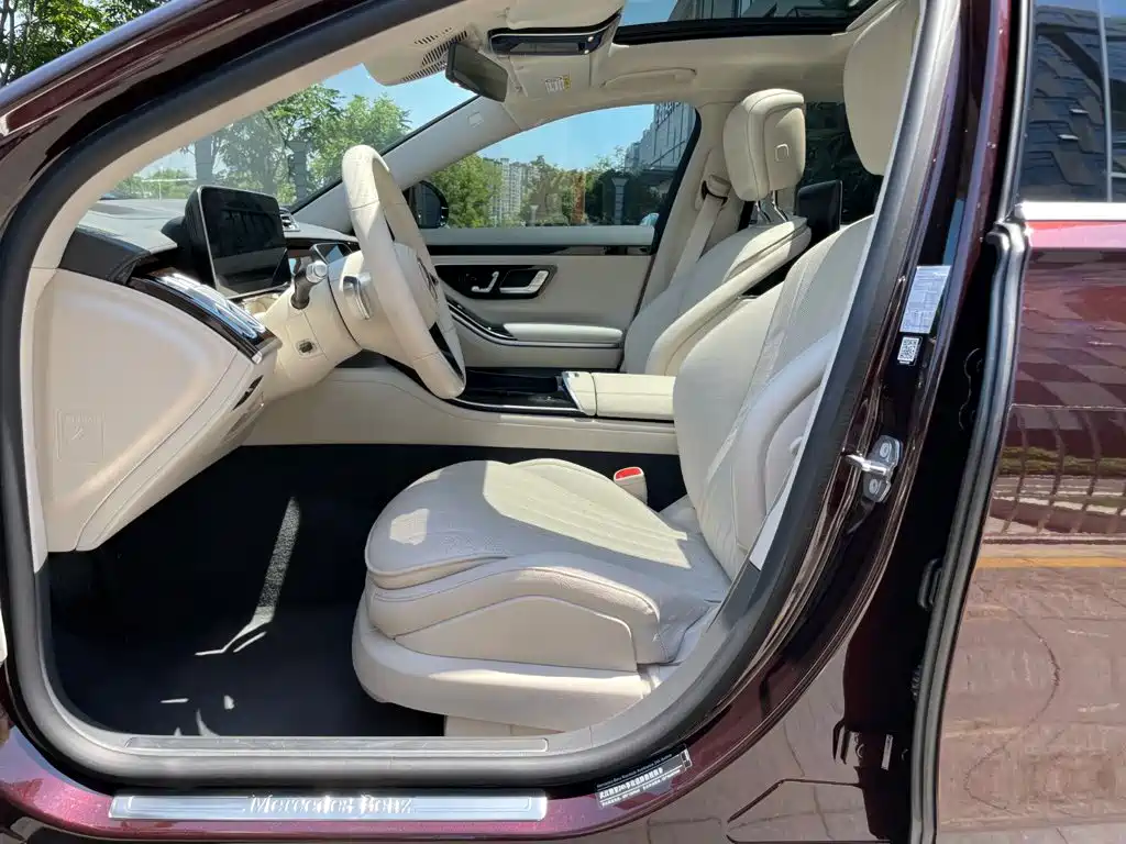 Mercedes-Benz S-Class — миниатюра 8