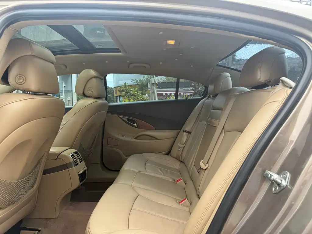 Buick LaCrosse — миниатюра 6