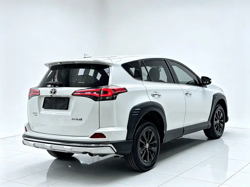 Toyota RAV4 — миниатюра 15