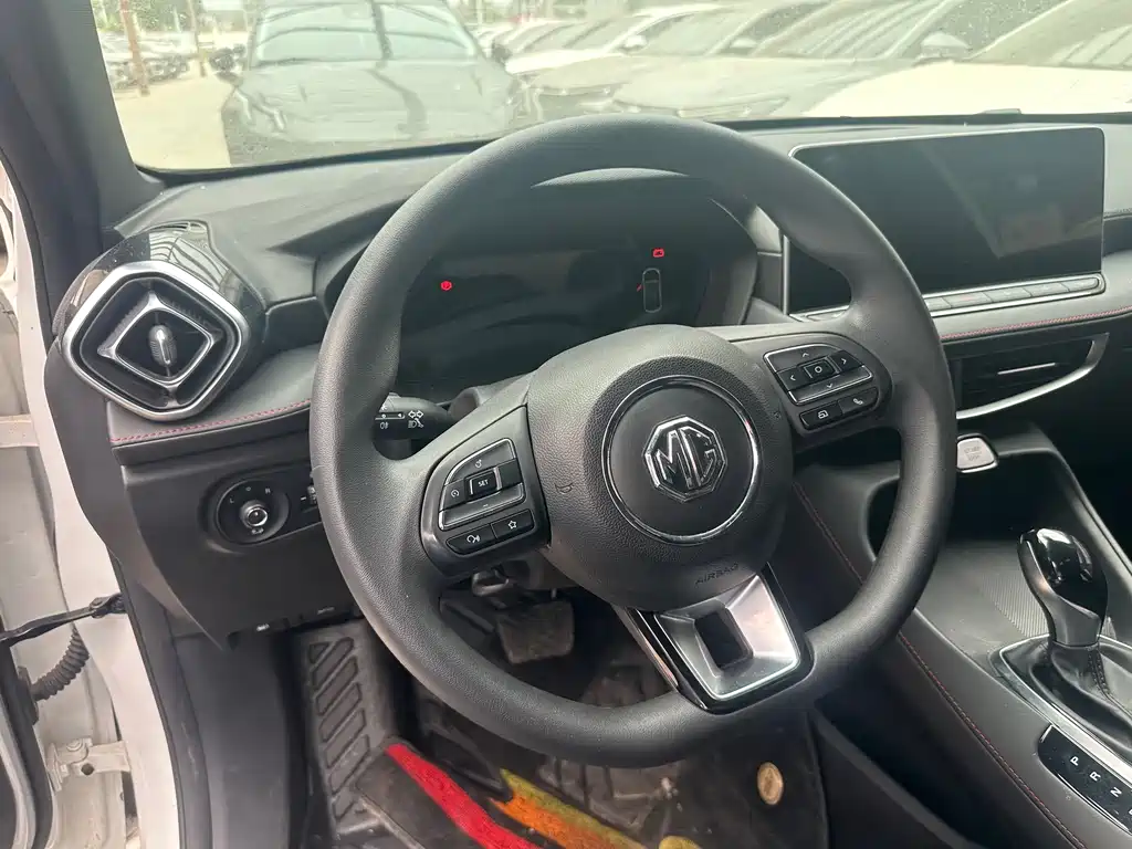 MG 5 2025 180DVVT Luxury