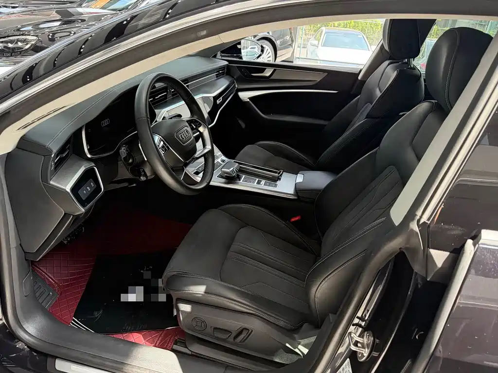 Audi A7L 2024 45TFSI S-line
