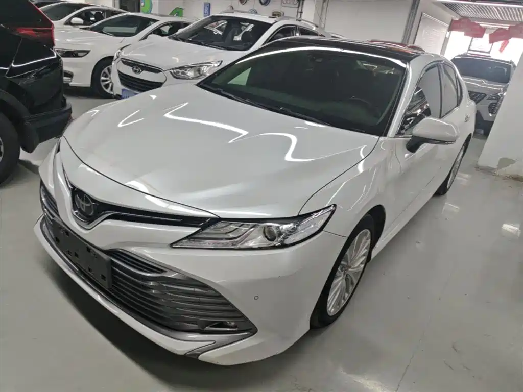 Toyota Camry 2021