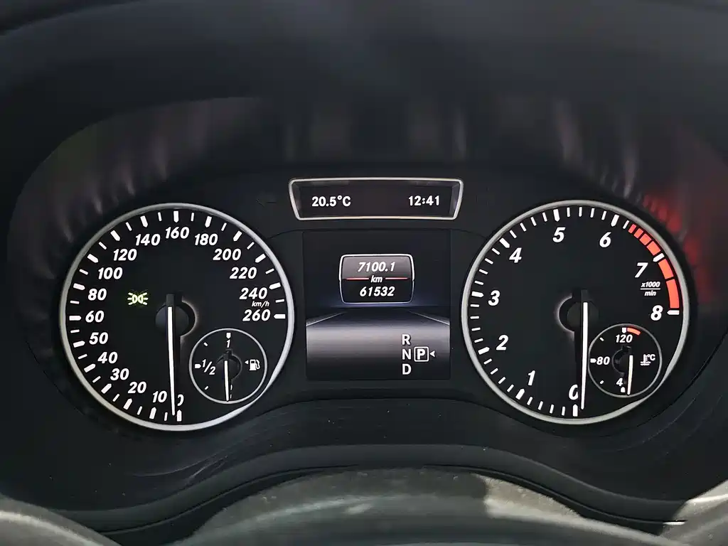 Mercedes-Benz B-Class — миниатюра 6