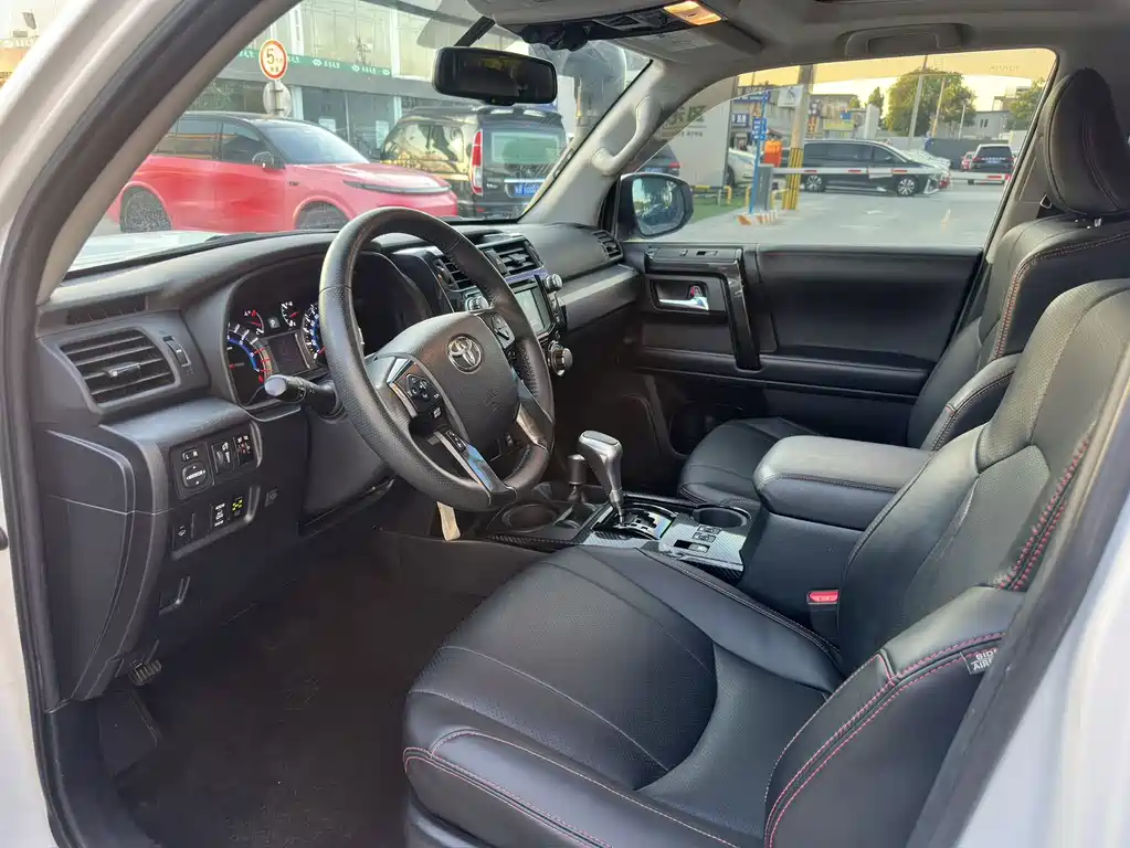 Toyota 4Runner 2019 4.0L AT