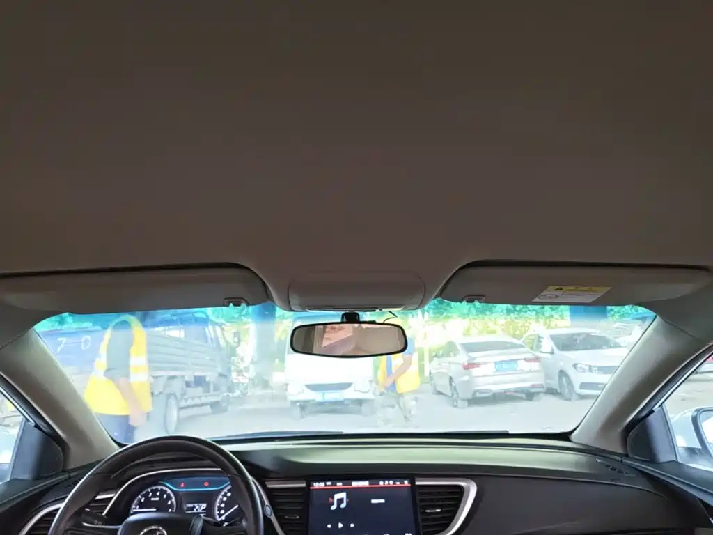 Buick Excelle — миниатюра 18