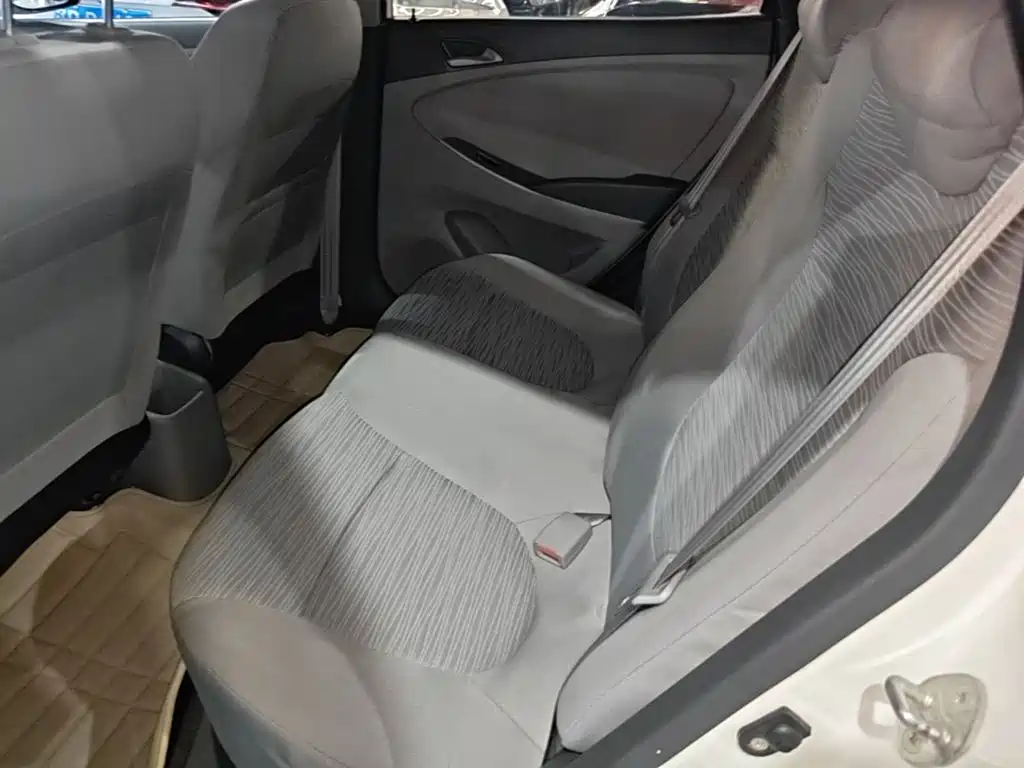 Hyundai Verna — миниатюра 17